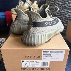 Adidas Kids Yeezy Boost 350 V2 - Olive and Black